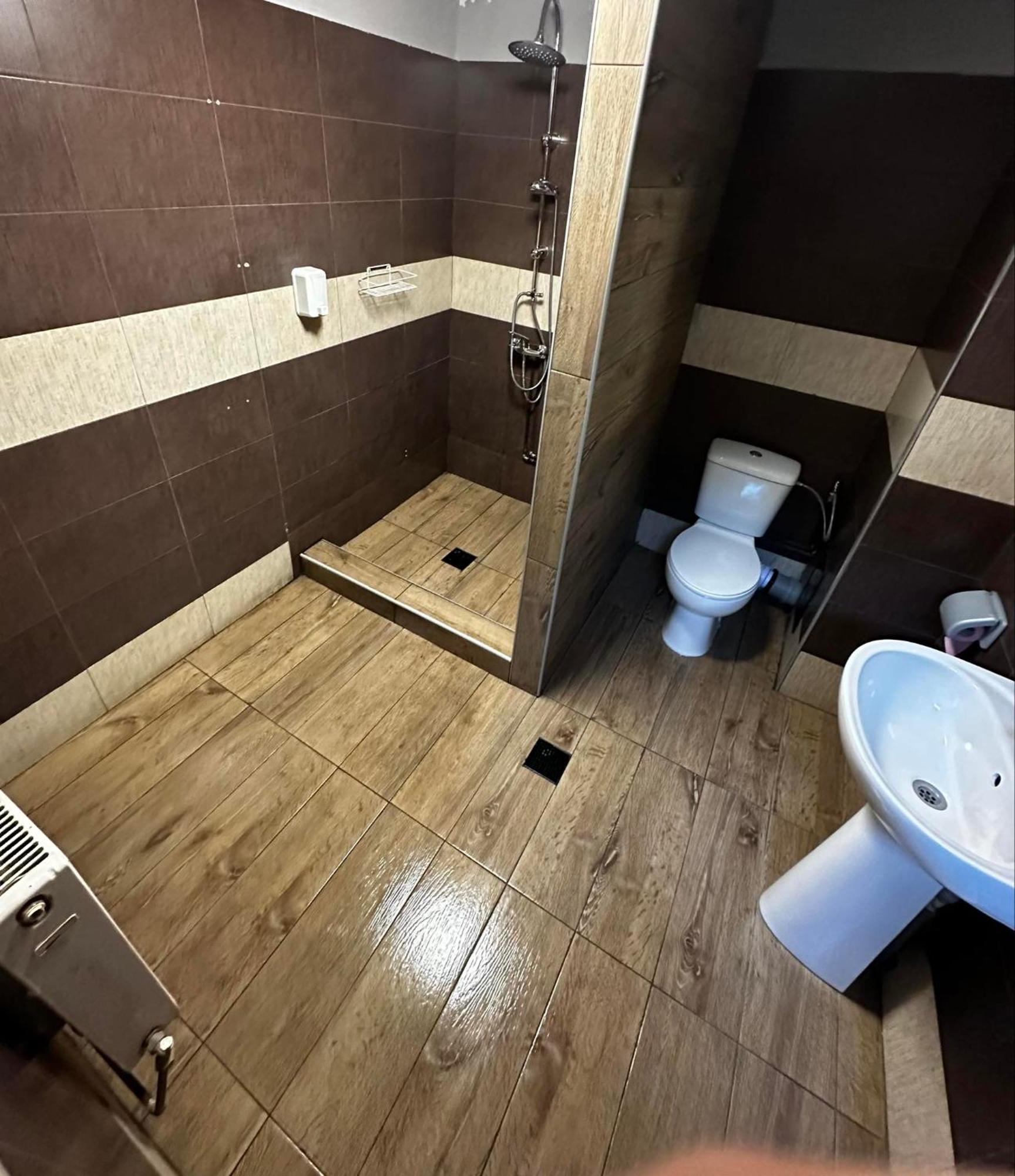 Aparthotel Casa Bucovineana Iasi Esterno foto