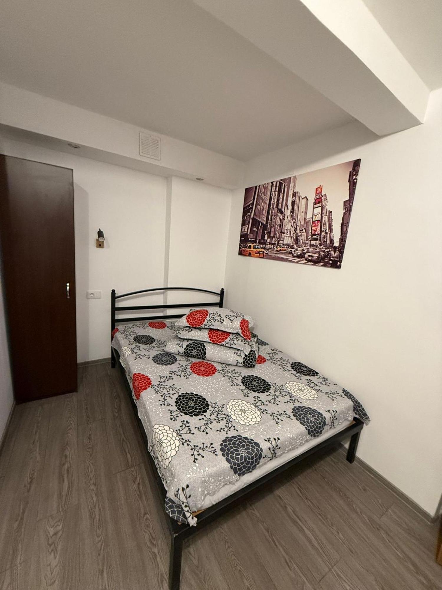 Aparthotel Casa Bucovineana Iasi Esterno foto